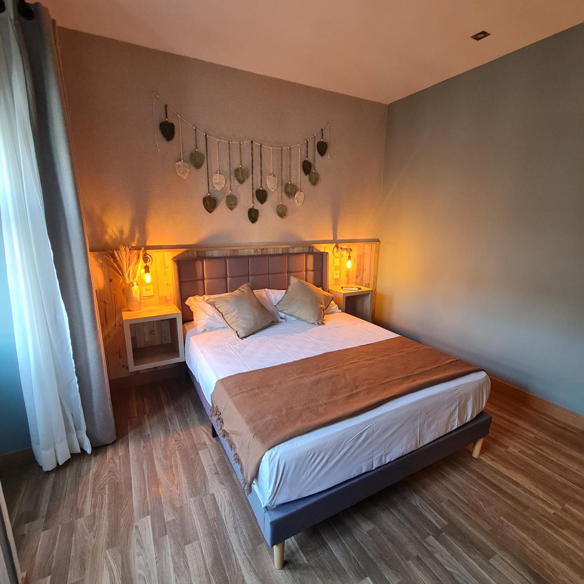 Luxury Green Hostal Madrid Gran Via Buitenkant foto