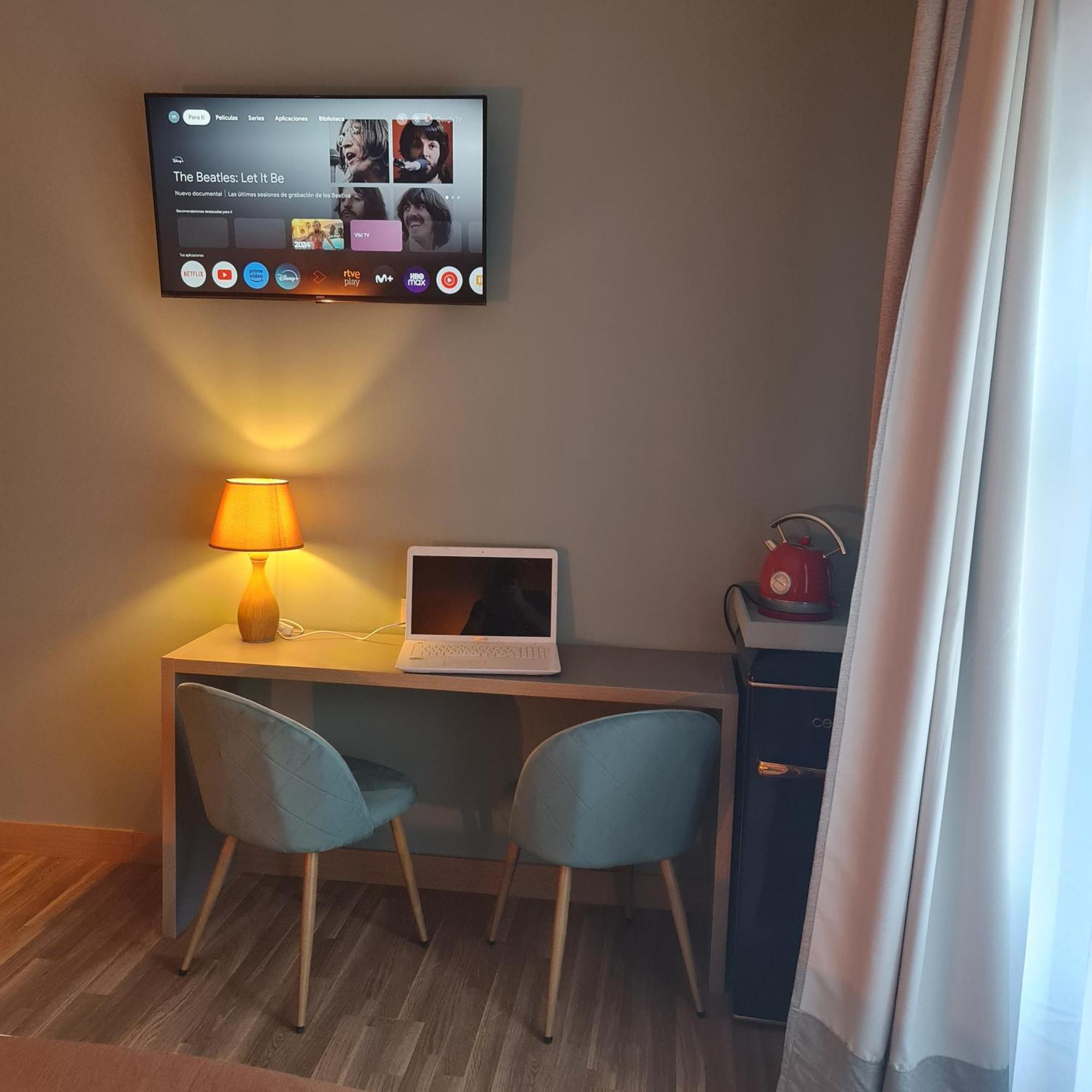 Luxury Green Hostal Madrid Gran Via Buitenkant foto