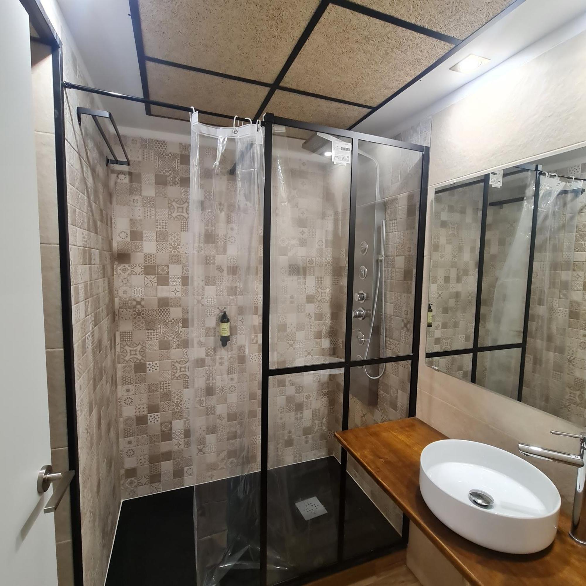 Luxury Green Hostal Madrid Gran Via Buitenkant foto