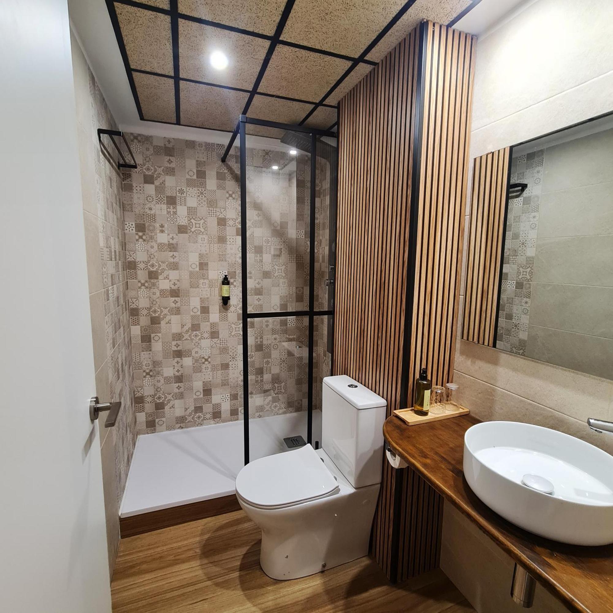 Luxury Green Hostal Madrid Gran Via Buitenkant foto