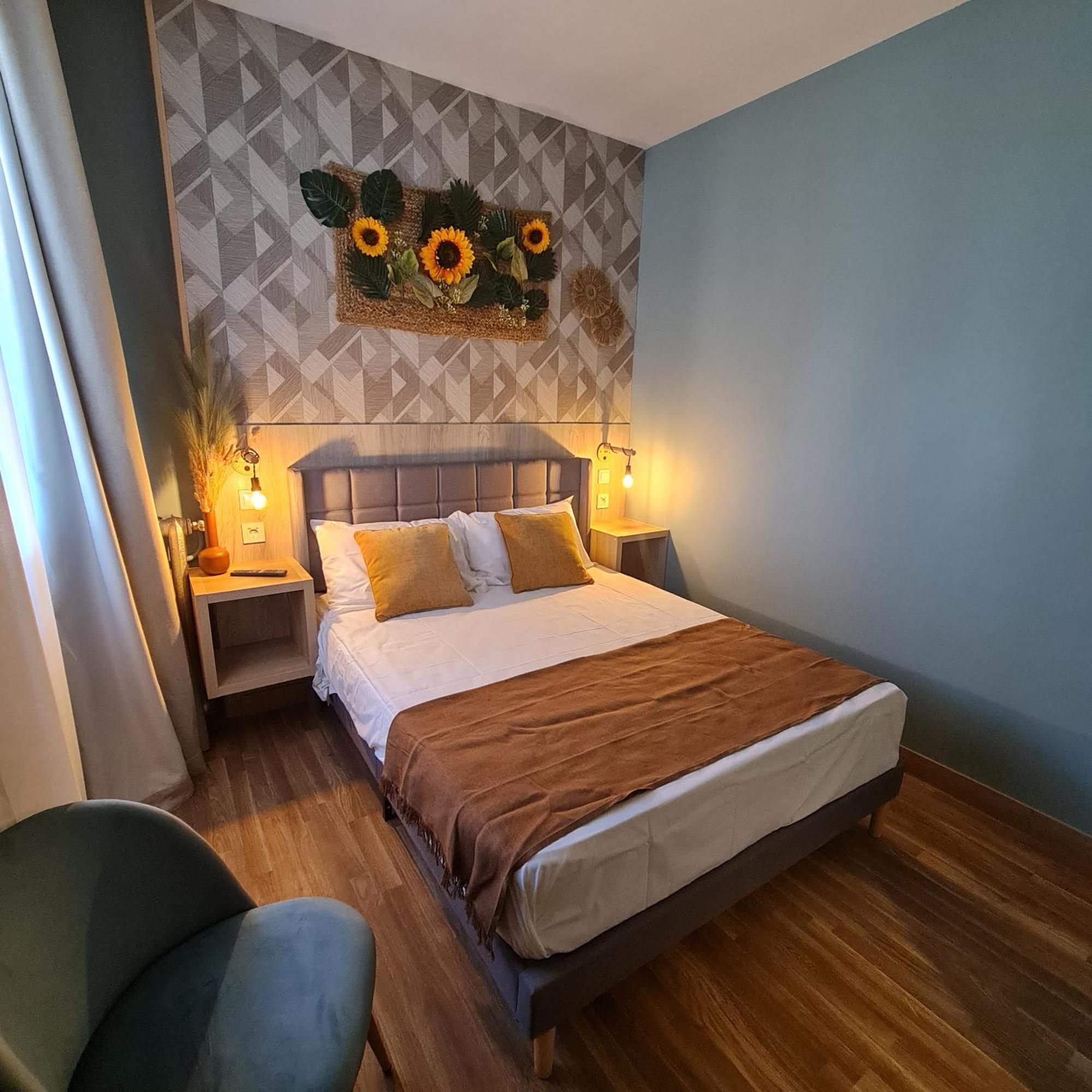 Luxury Green Hostal Madrid Gran Via Buitenkant foto